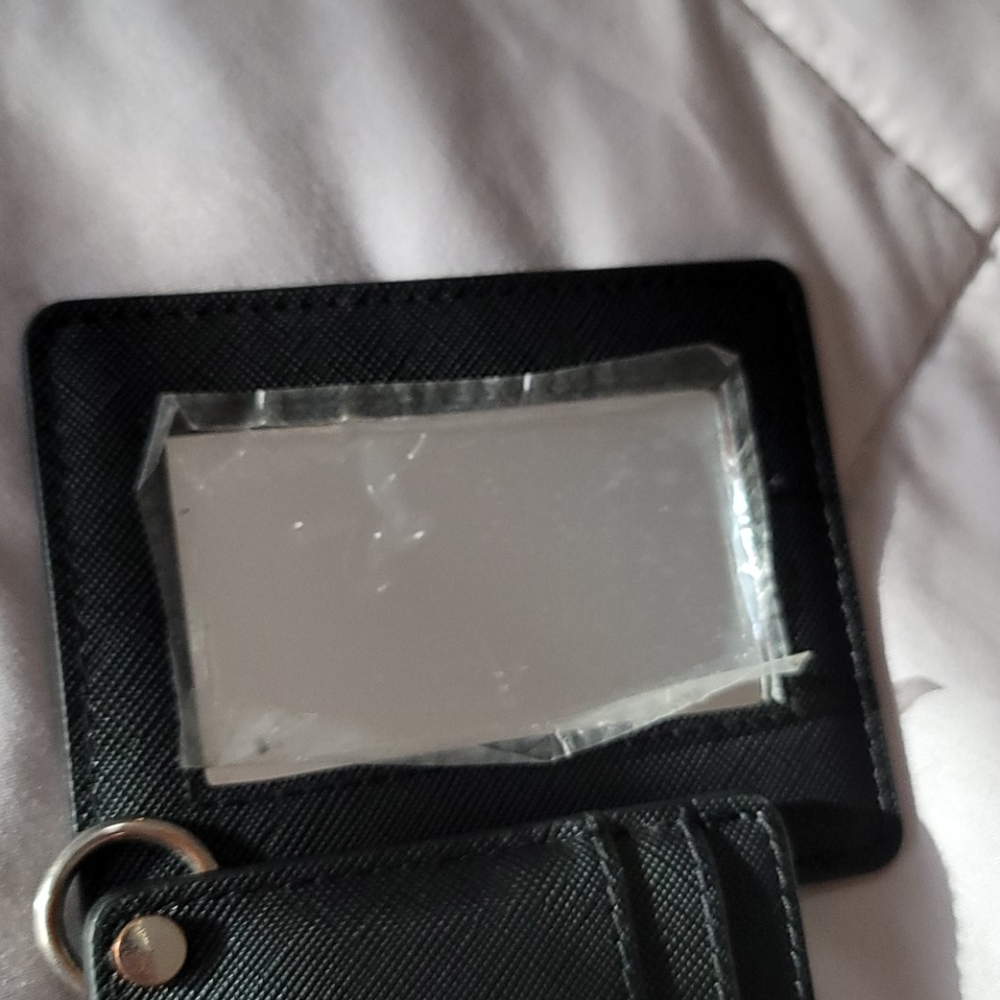 Keyring wallet with mirror - Picture 2 of 4